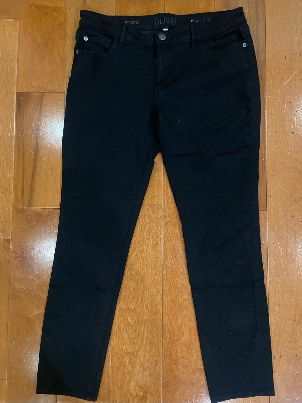 DL1961 Black Women's Skinny Jeans